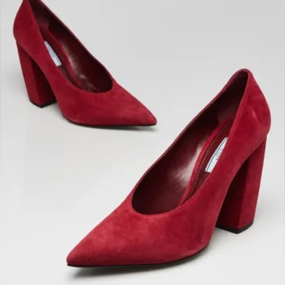 PRADA Women's Red Suede Pumps Camoscio Block Heel classic